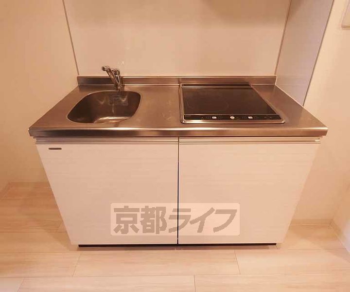 京都府京都市東山区一橋宮ノ内町の賃貸マンションのキッチン