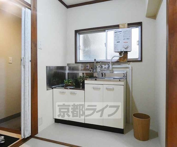 京都府京都市下京区梅湊町の賃貸マンションのキッチン