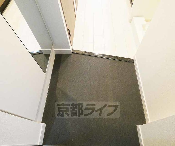 プレサンス THE KYOTO 流雅の玄関