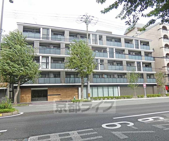 京都府京都市北区衣笠東御所ノ内町の賃貸マンションの外観