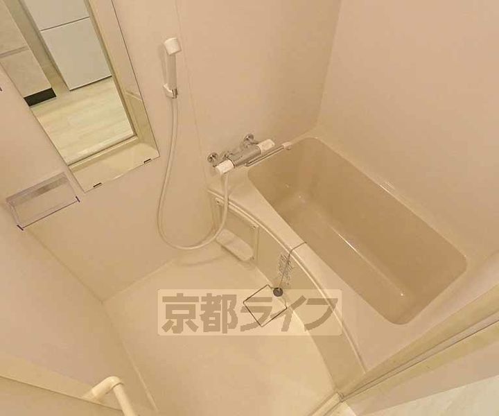 京都府京都市北区衣笠東御所ノ内町の賃貸マンションの風呂