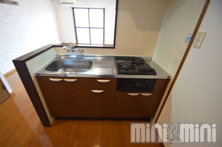 イヒラニハイツ202のキッチン