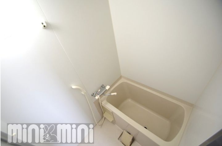 イヒラニハイツ202の風呂