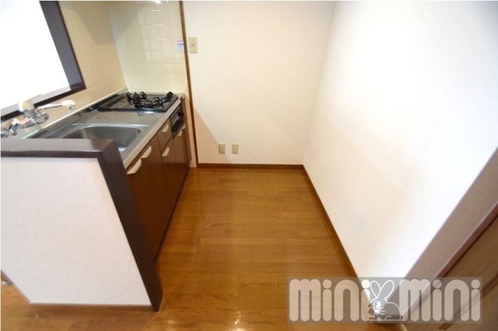 イヒラニハイツ202のキッチン