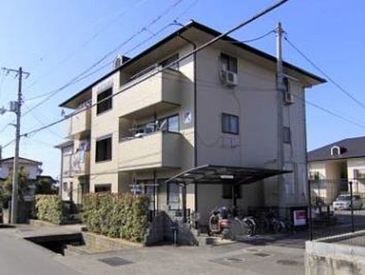 フォブール余戸東 A棟301の外観