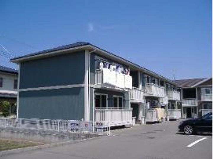 ルピナスコートA棟103の外観