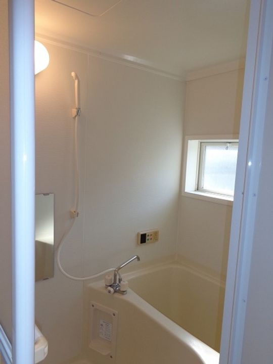 ルピナスコートA棟103の風呂