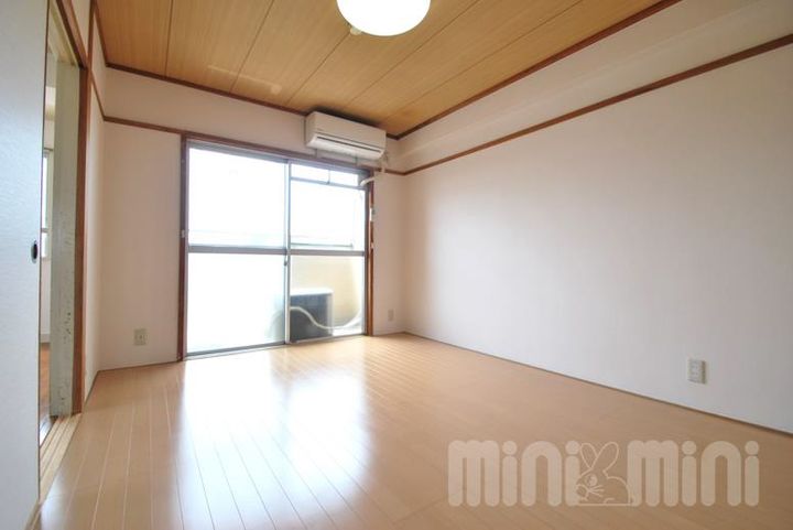 DAKマンション山越501の内装