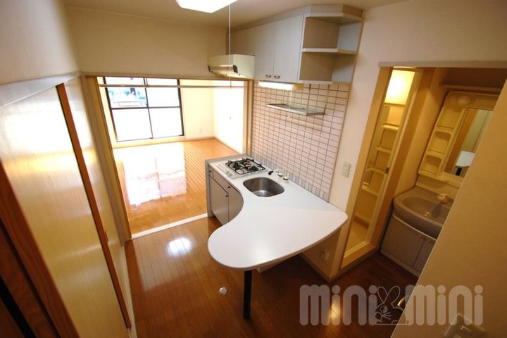 コンフォルト天山502のキッチン