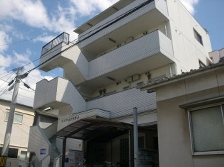 マンションクリオ303の外観