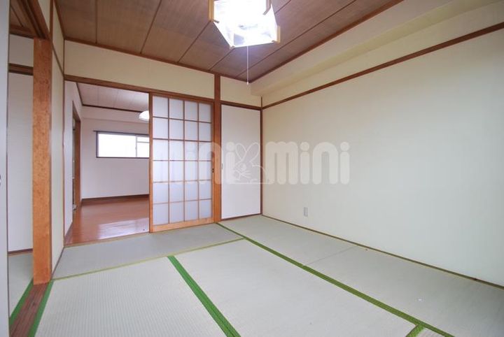 DAKマンション山越303の内装