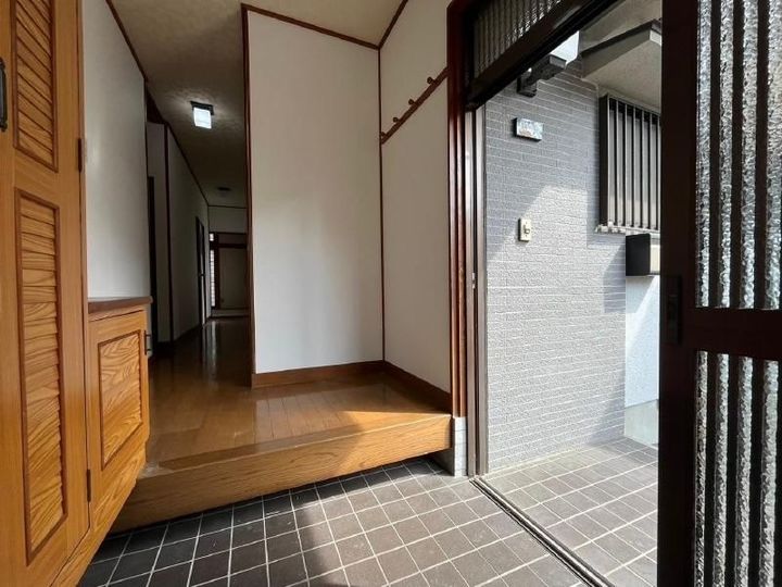 玄関