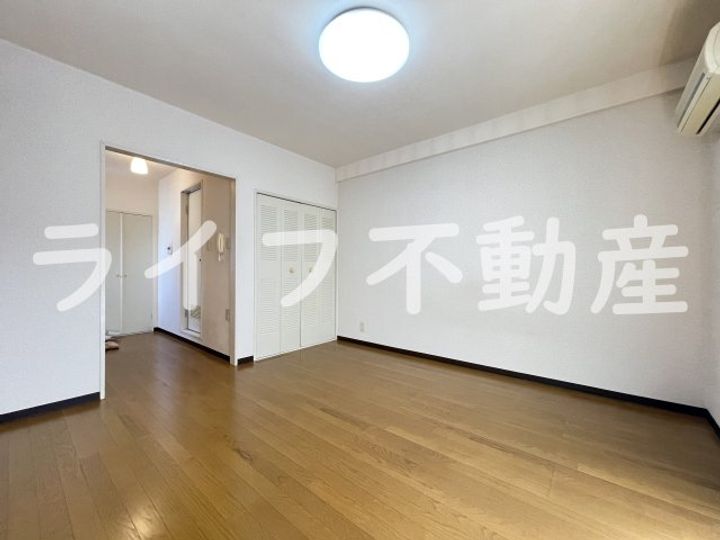 グリーンハウスの居間