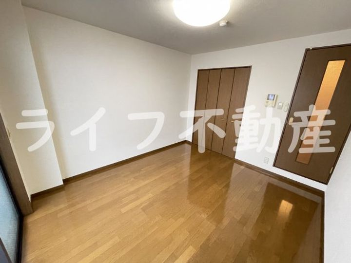 アンプルールフェール寿の内装