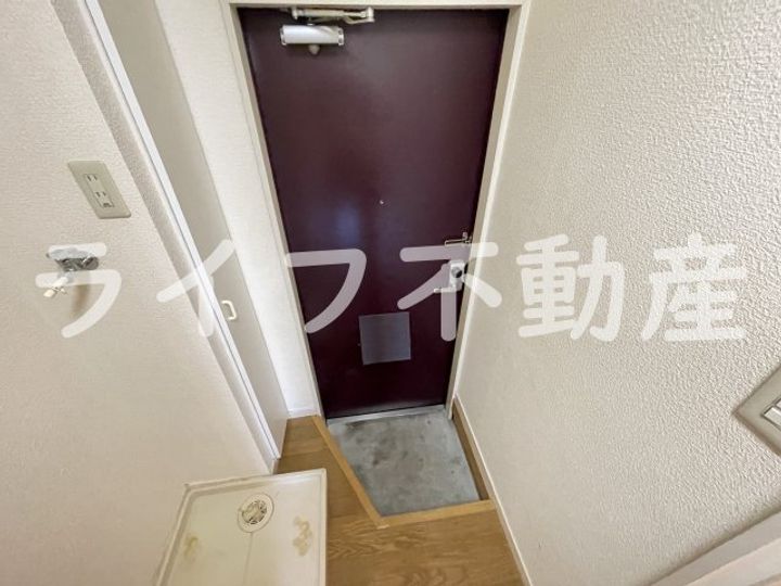 フルール五百石の玄関