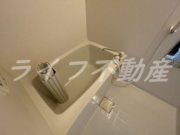 ハピネス2000の風呂