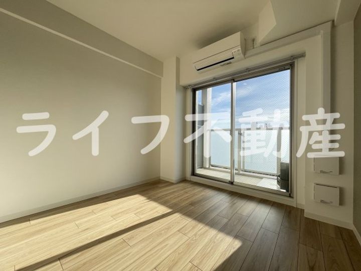 アドバンス大阪ストーリアの居間