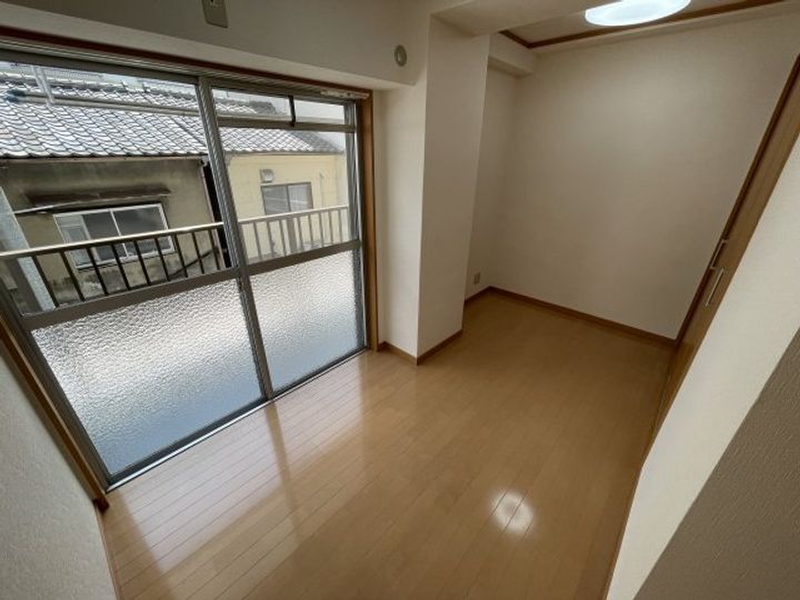 サンライフ小阪の居間