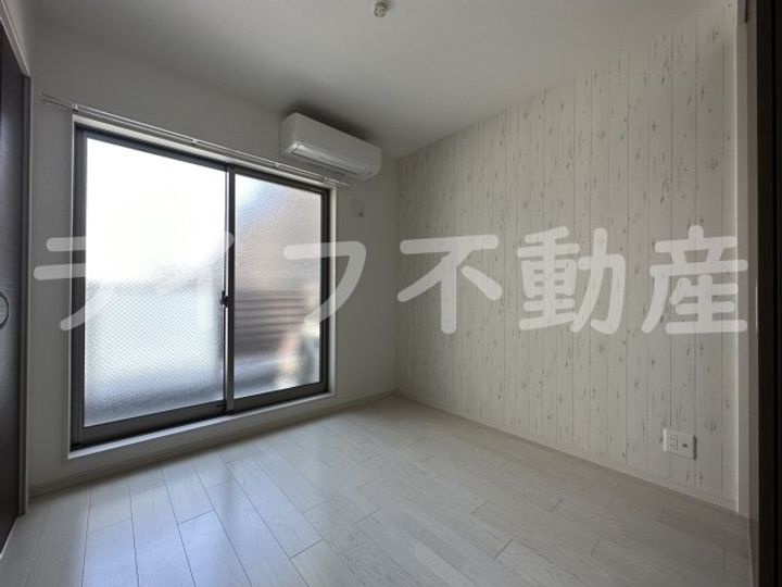 LEPUS御厨A302の内装
