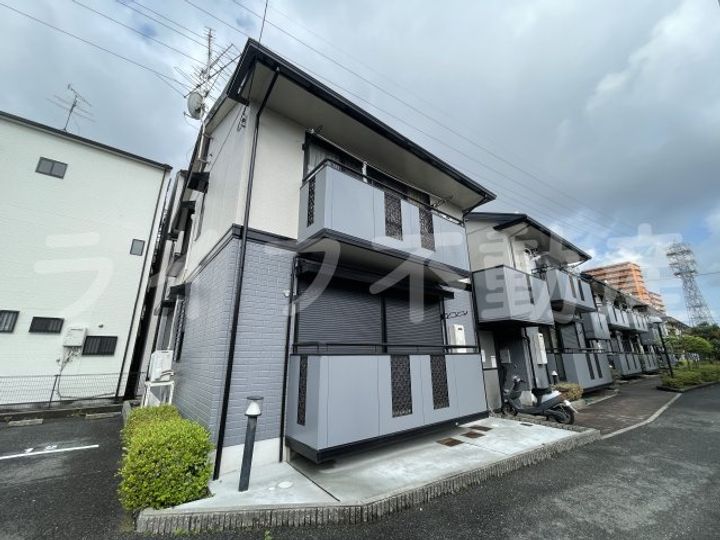 ガーデンハイツ若江東B棟の外観
