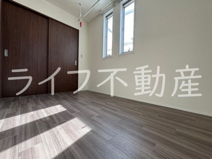 CHARME LACINE101号室の居間