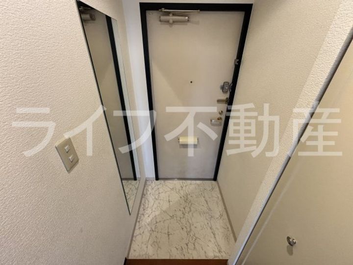 友井グレイスの玄関