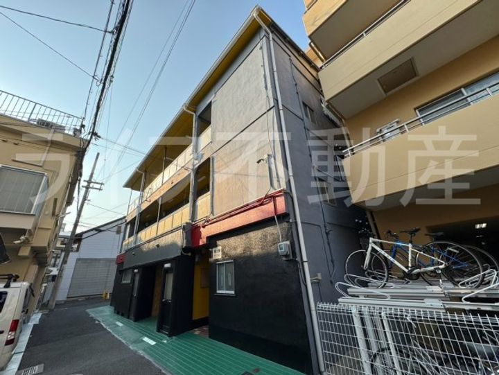 富士屋マンションの外観