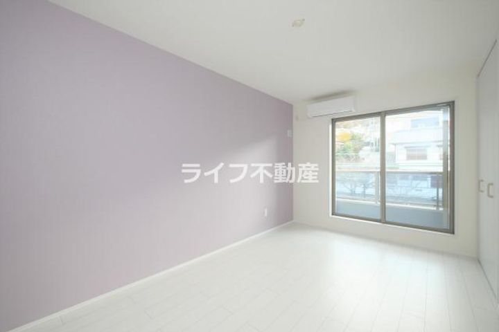 カーサフォルトゥナート額田駅前の居間