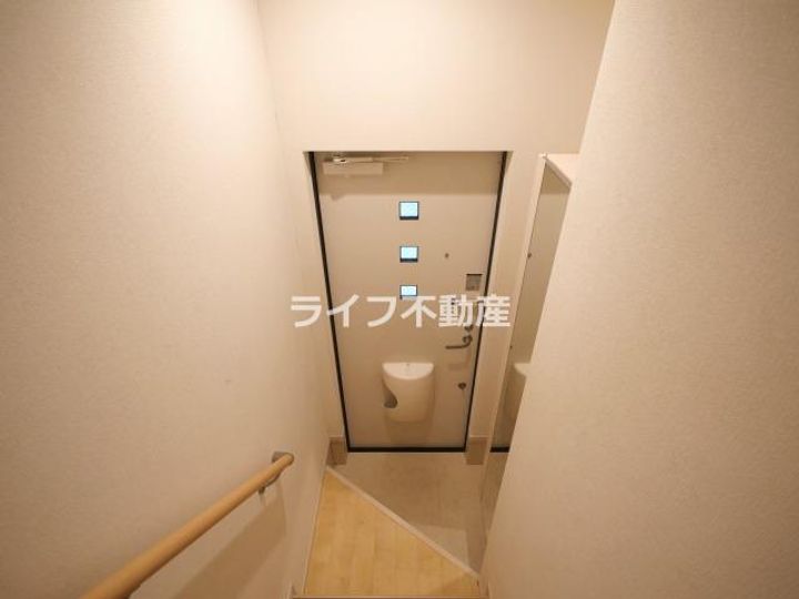 ラフォーレ末広の玄関