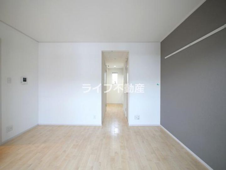 ラフォーレ末広の居間