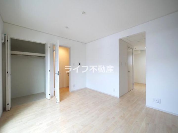 ラフォーレ末広の居間