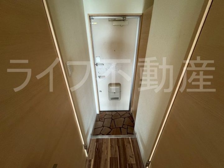 シエテ東大阪の玄関