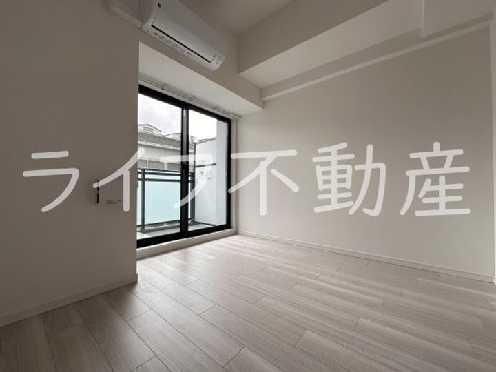 S-RESIDENCE小阪azureの居間