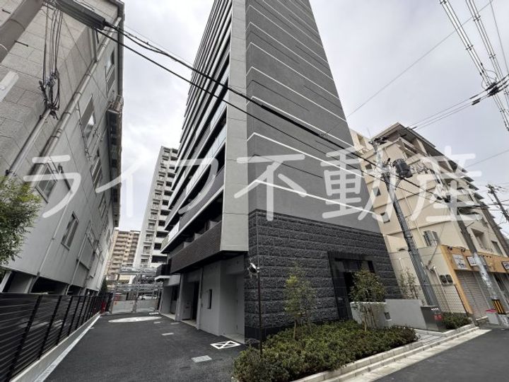 S-RESIDENCE小阪azureの外観