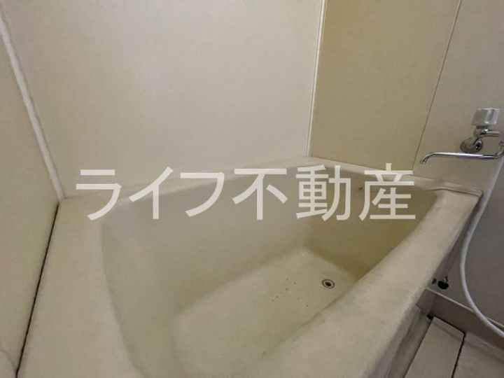 グロースコート新町の風呂