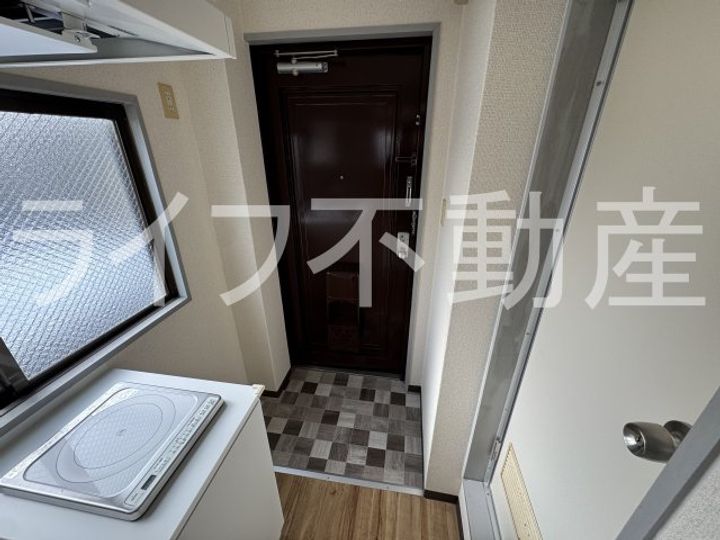 MJメゾン下小阪の玄関