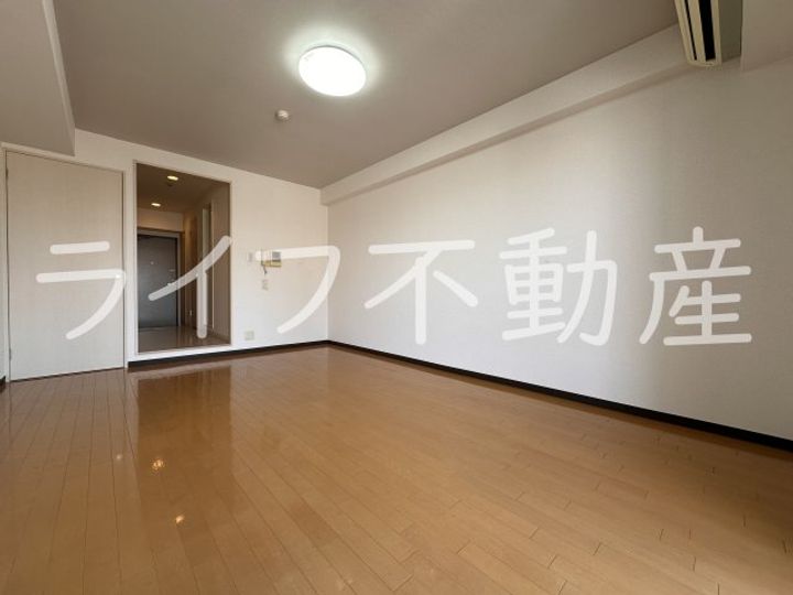 八戸ノ里HIROビルの内装