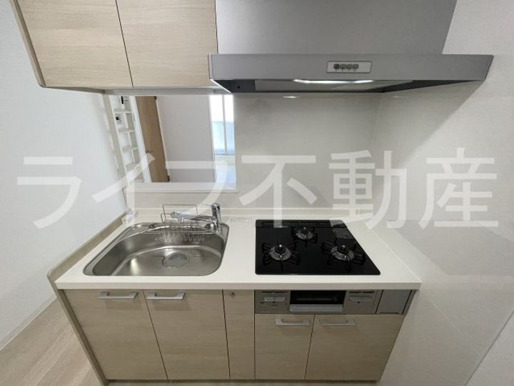 COSMO WAKAEMINAMIのキッチン