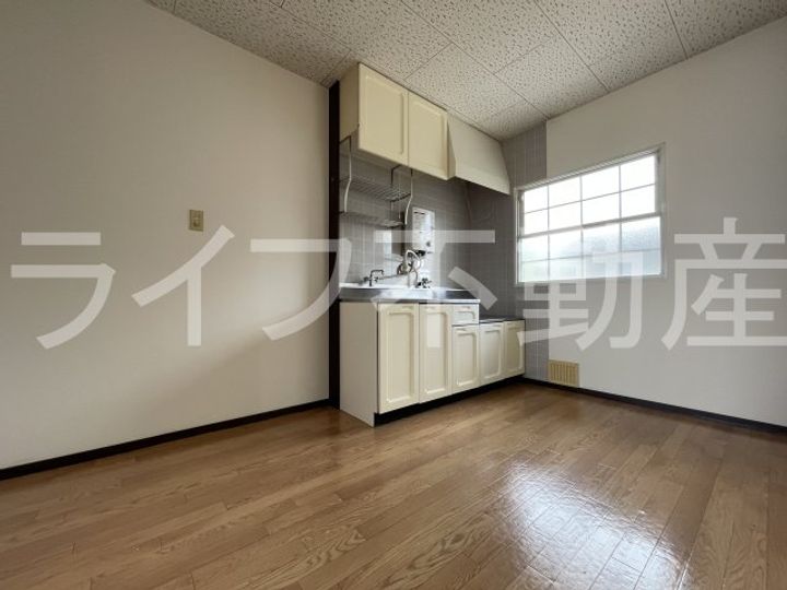 KMKハイツの居間