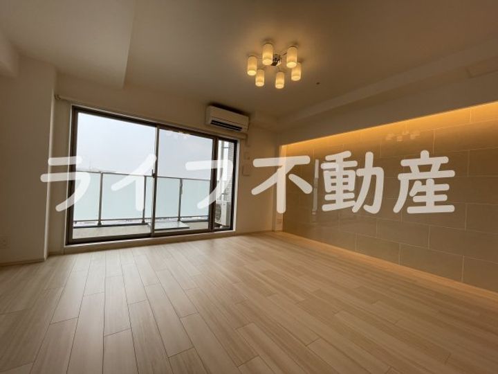 プレジオ永和ASIANの居間