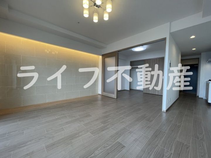 プレジオ永和ASIANの居間