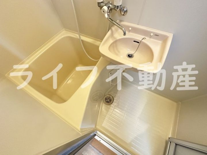 ロンモンターニュ小阪の風呂