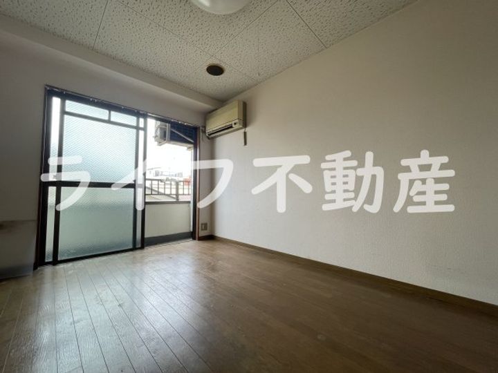 ベルハイム友井の居間