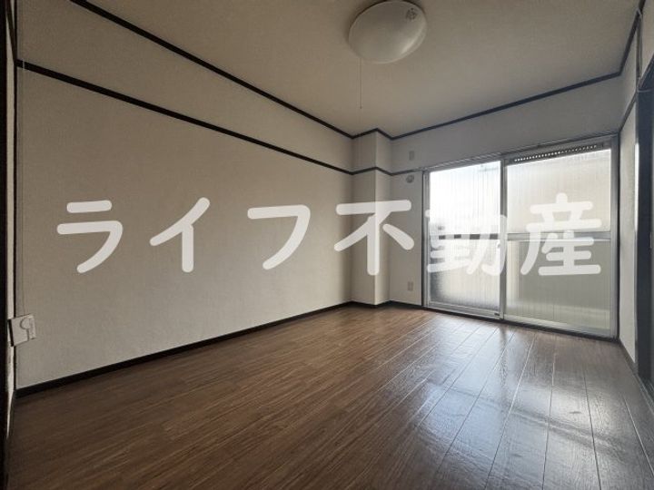 第2コーポ春日荘の居間