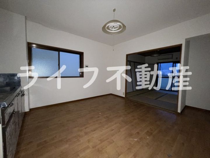 コーポHIROの居間