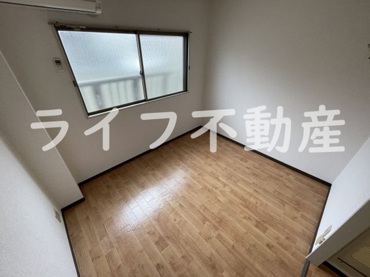 プレアール小若江の寝室