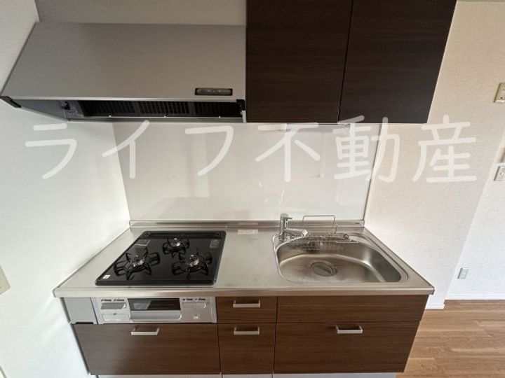 クレスト・シティー・ビュー102のキッチン