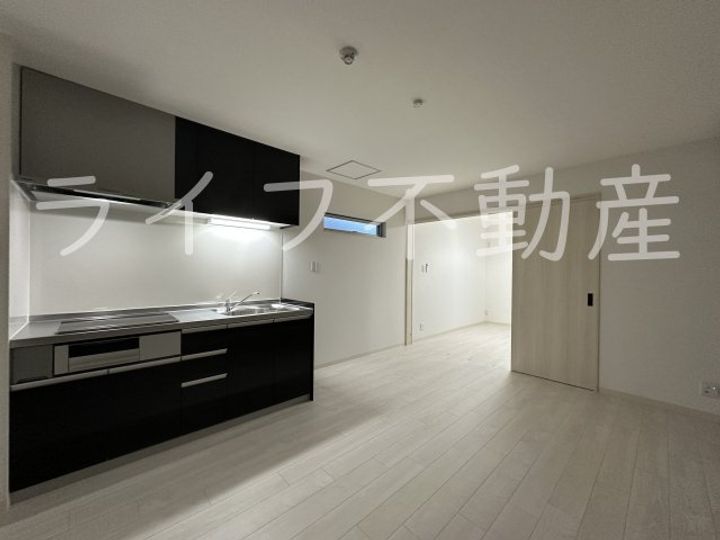 ラモーナ東山Ⅱの居間
