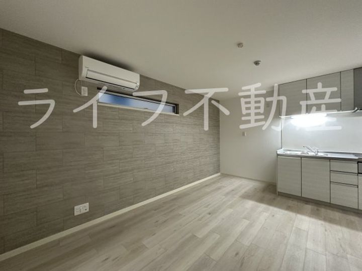 ラモーナ東山Ⅱの居間