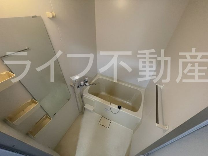 ドゥミルアン東大阪の風呂